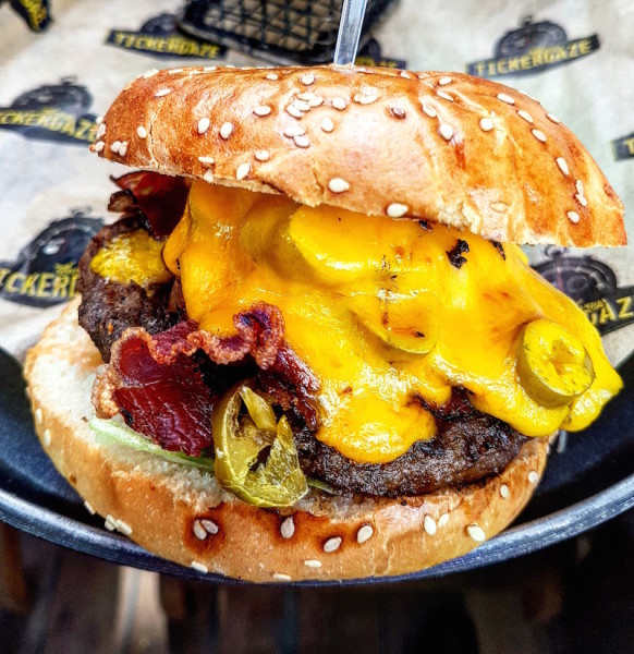İstanbul’da Hamburger Yiyebileceğiniz En İyi 8 Mekan – Tickerdaze